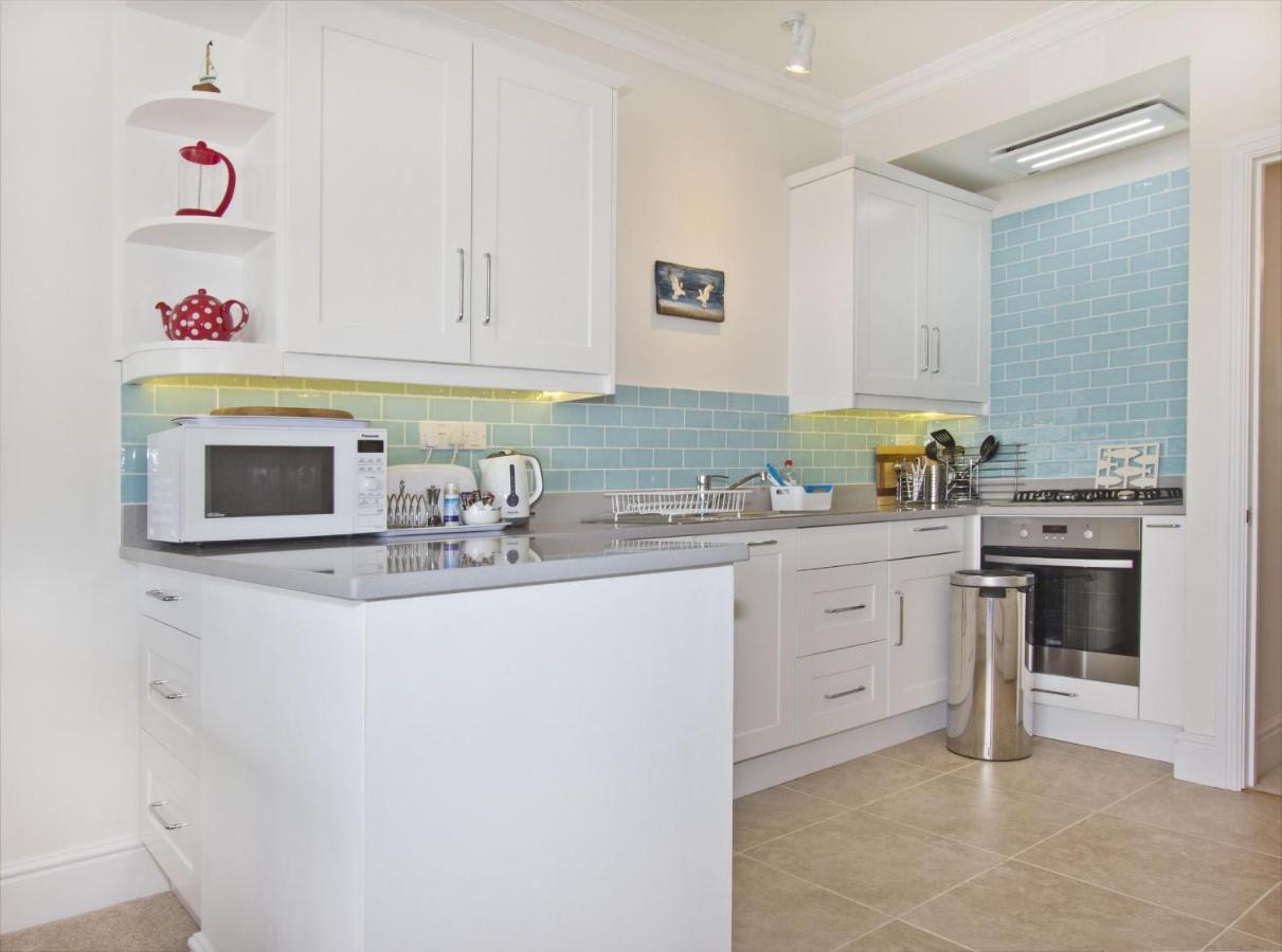 Beautiful Aberdovey Seafront Apartment 2 Aberdyfi Extérieur photo