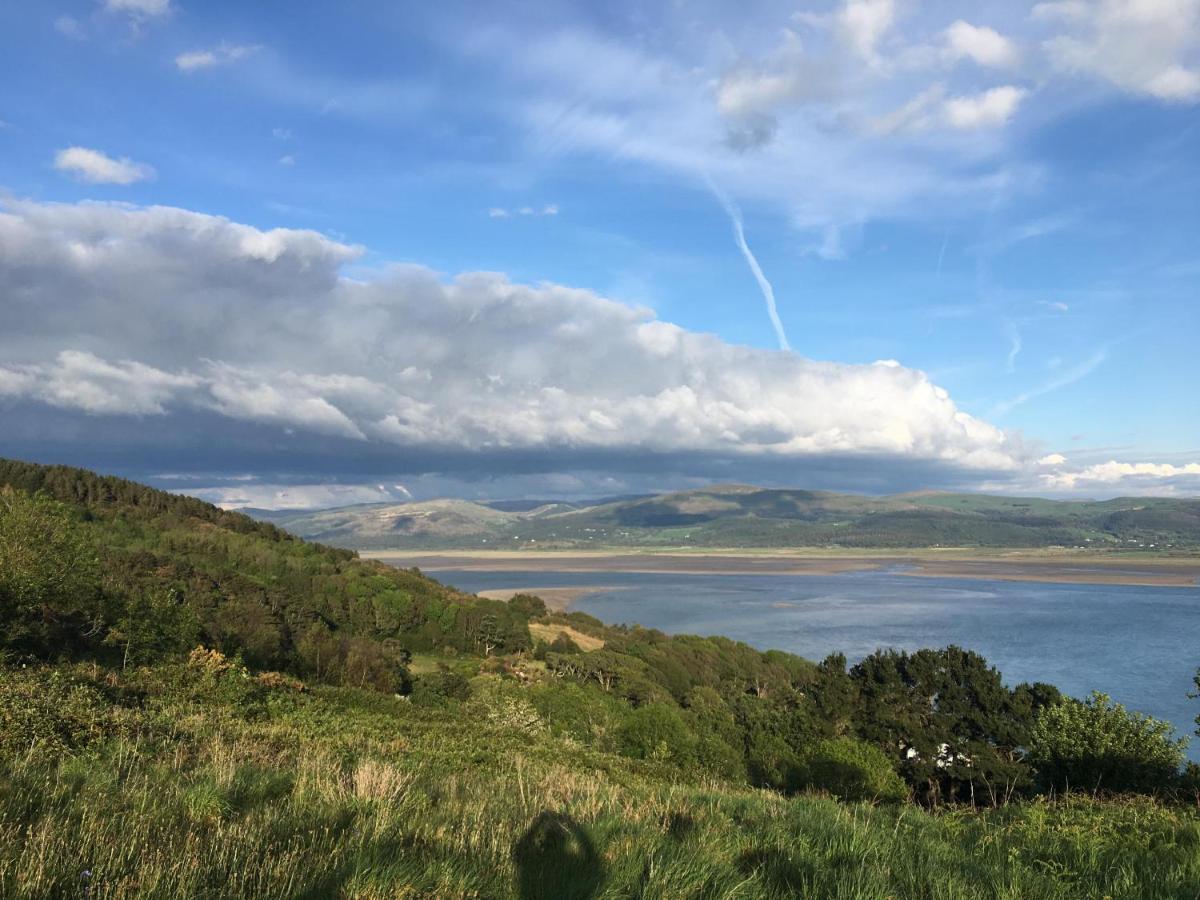 Beautiful Aberdovey Seafront Apartment 2 Aberdyfi Extérieur photo